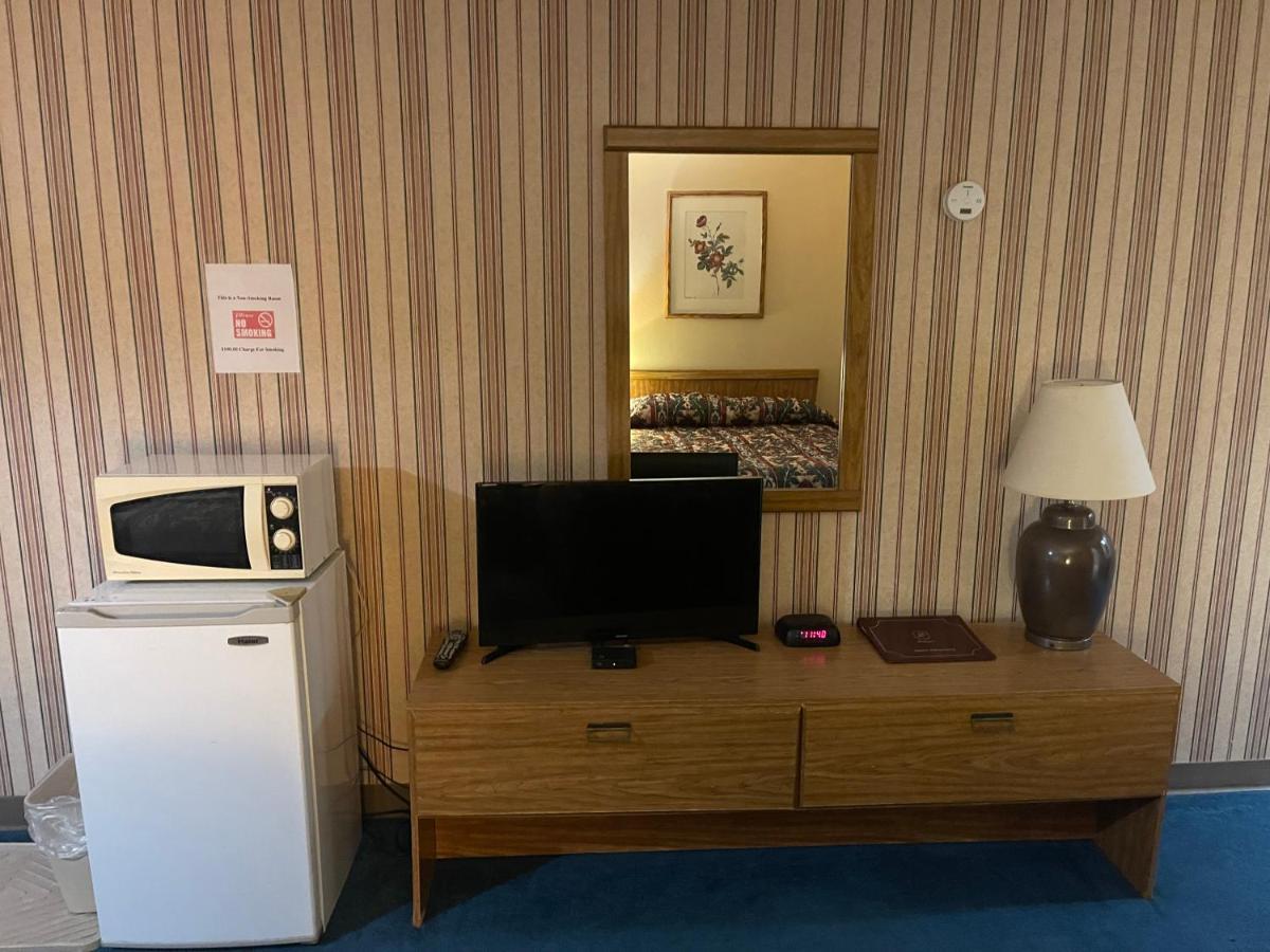 Dollinger'S Motor Inn Albion 외부 사진