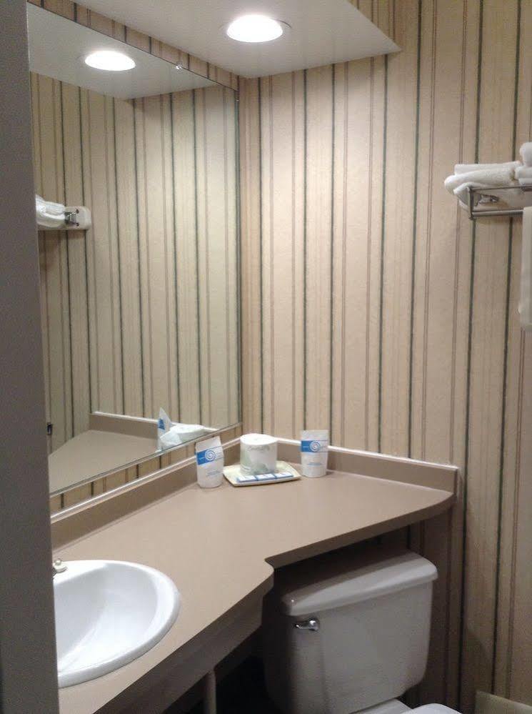 Dollinger'S Motor Inn Albion 외부 사진